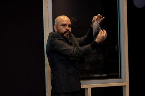 mobile - carousel-hero-element image-6