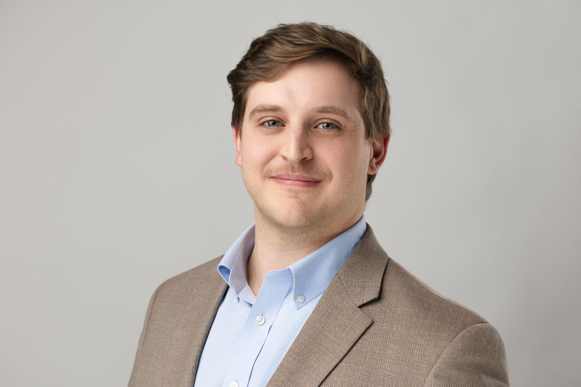 carousel-hero-element image-4