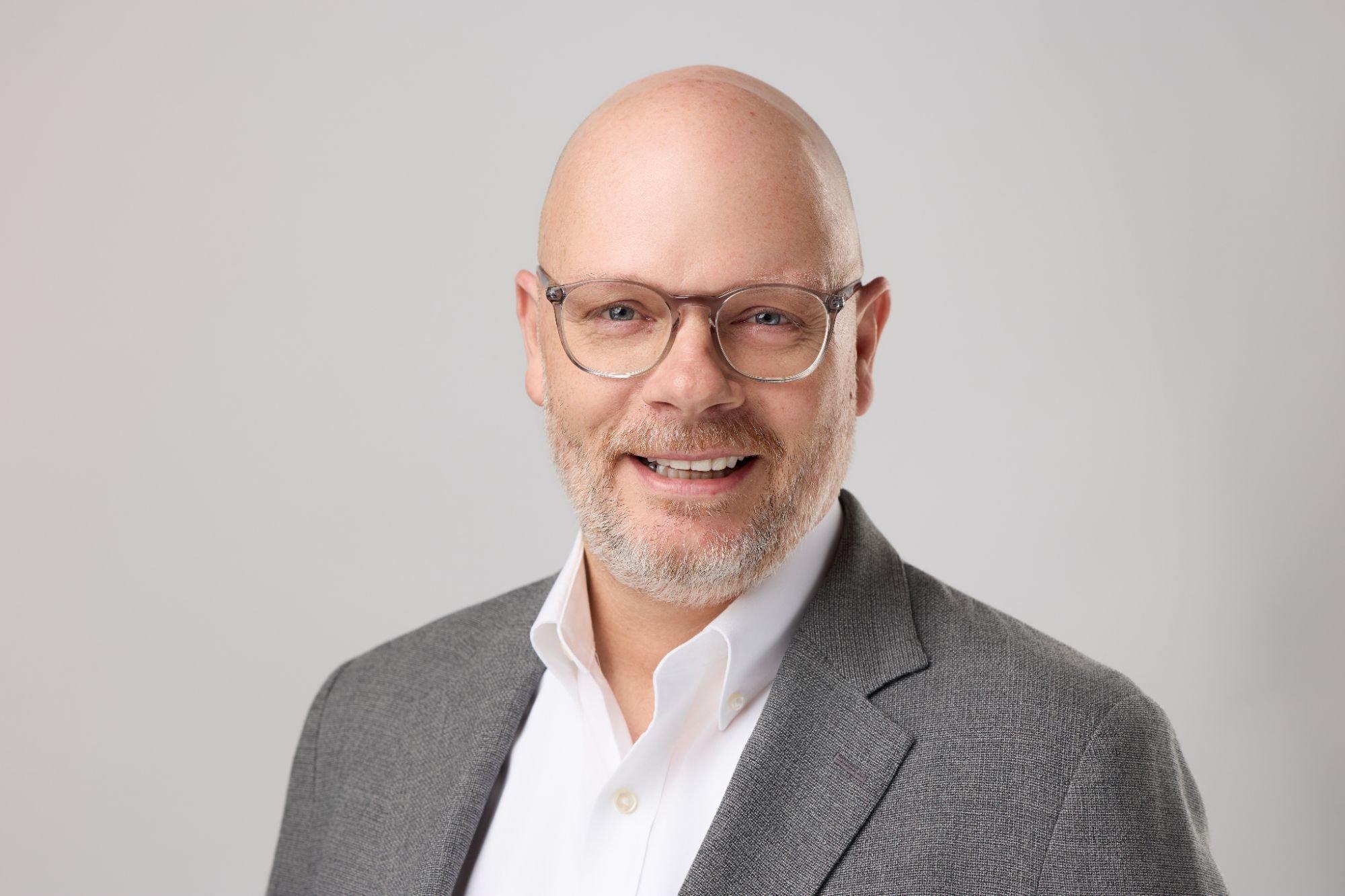 carousel-hero-element image-1